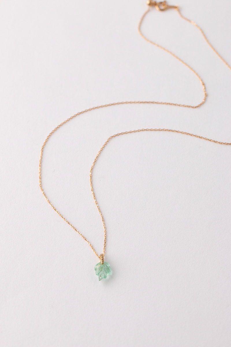 MONAKAjewellery Hibiki Emerald Leaf necklace エメラルド 