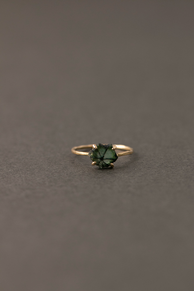 MONAKA jewellery Trapitche Emerald Prong Ring トラピッチェ 